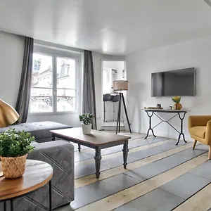 1 Bedroom Le Marais Temple Apartment