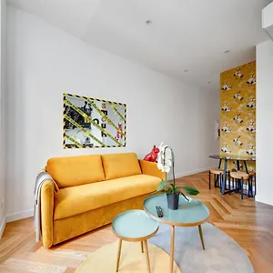 208 Guerlain - Superb In Apartment