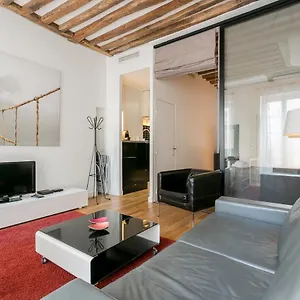 Le Marais Place Sainte Catherine With Ac Apartment